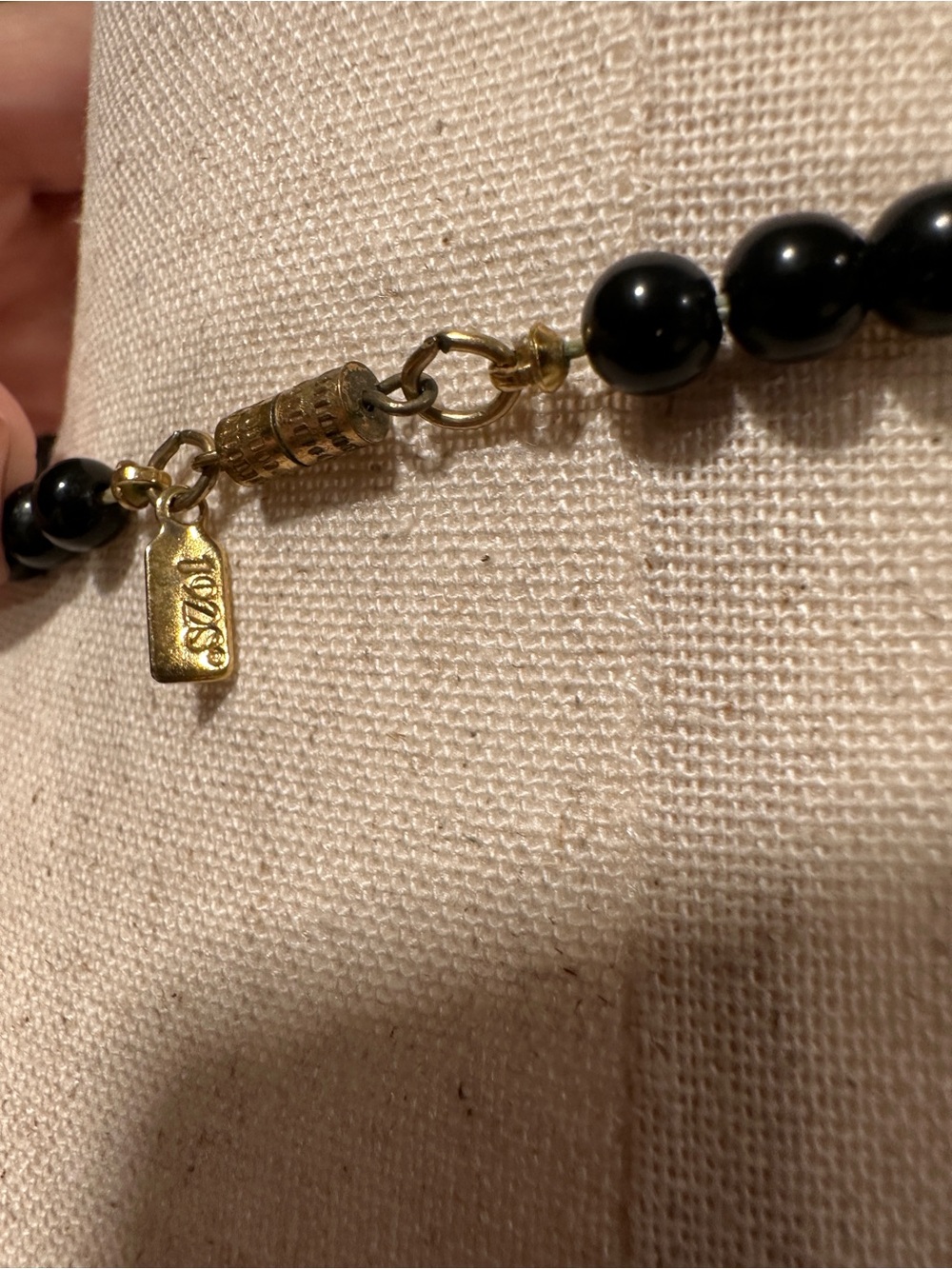 Vintage 1928 Black and Gold Beaded Pendant Necklace - Picture 6 of 7